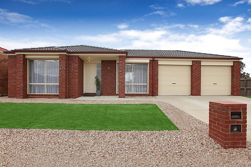 21 Kingsley Avenue, Point Cook - Thumbnail 2