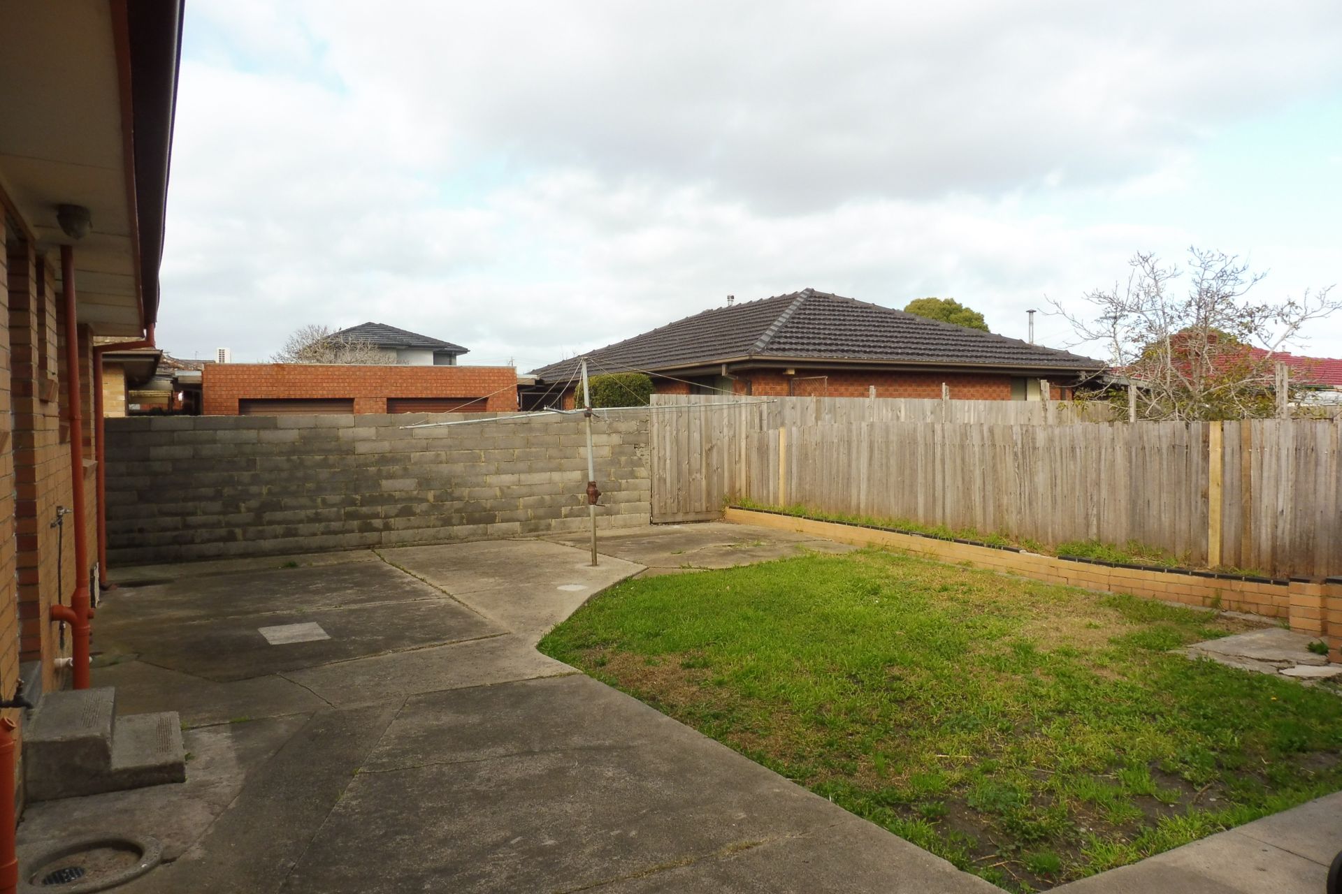 NEAT FAMILY HOME IN A PRIME LOCATION
