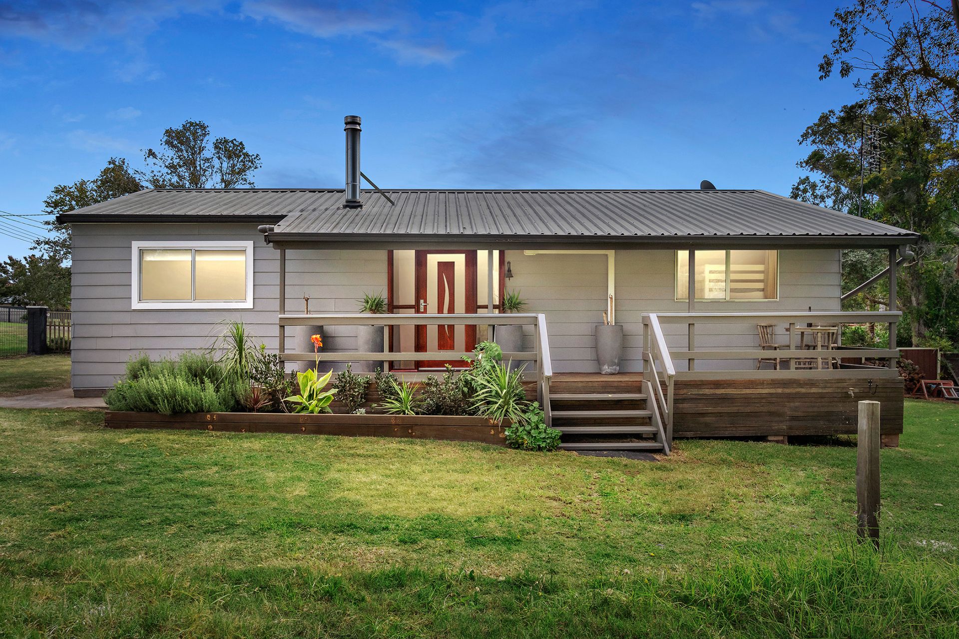 Real Estate For Sale 20 John Street Ellalong , NSW