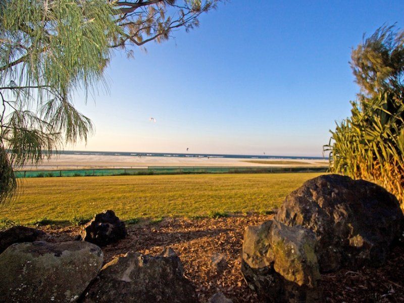 CENTRE COURT 34 Musgrave Street KIRRA QLD, Kirra - Thumbnail 7
