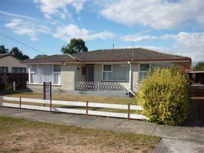 3
 
 
 
  
 
 
 1
 
 
 
  
 
 
 2
 
 
 
 
 
 
 
 8 Alberta Street, LATROBE TAS 7307, Latrobe - Thumbnail 2
