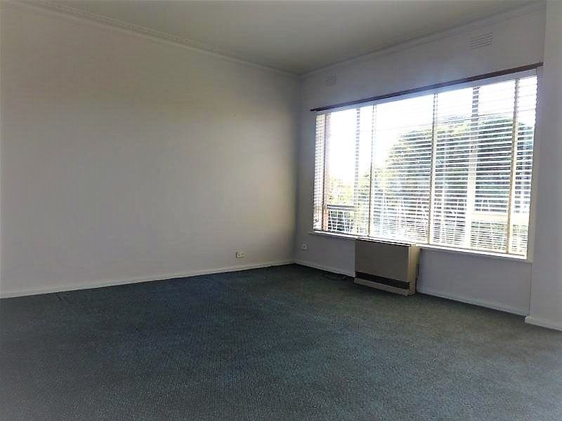 Quiet And Spacious Apartment