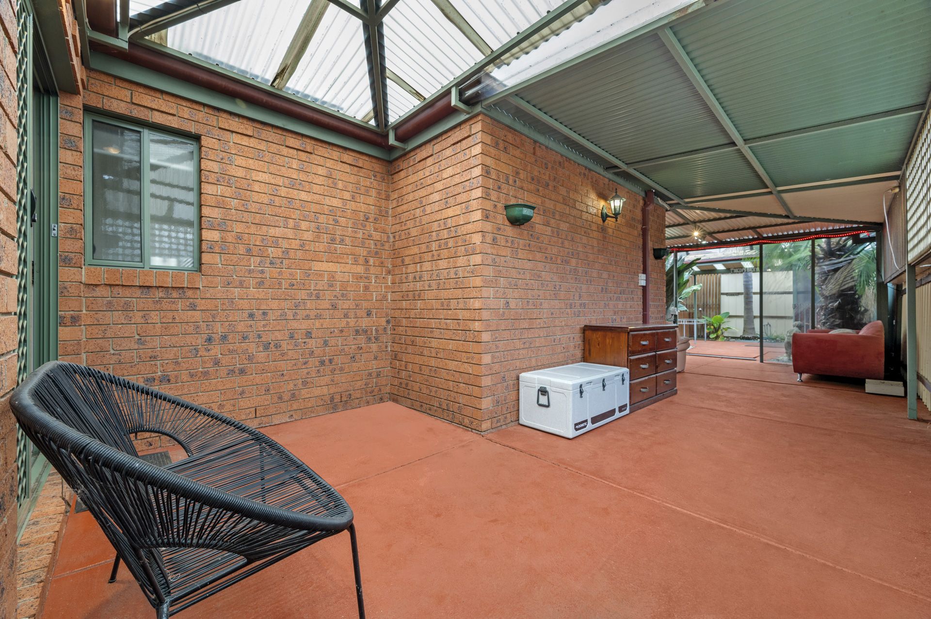 AFFORDABLE START IN A GREAT LOCATION