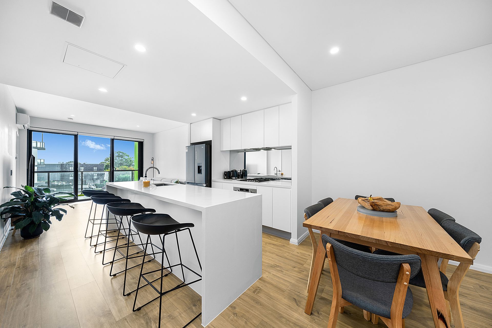 304/114 Northcote Road, Greenacre, Greenacre - Thumbnail 3