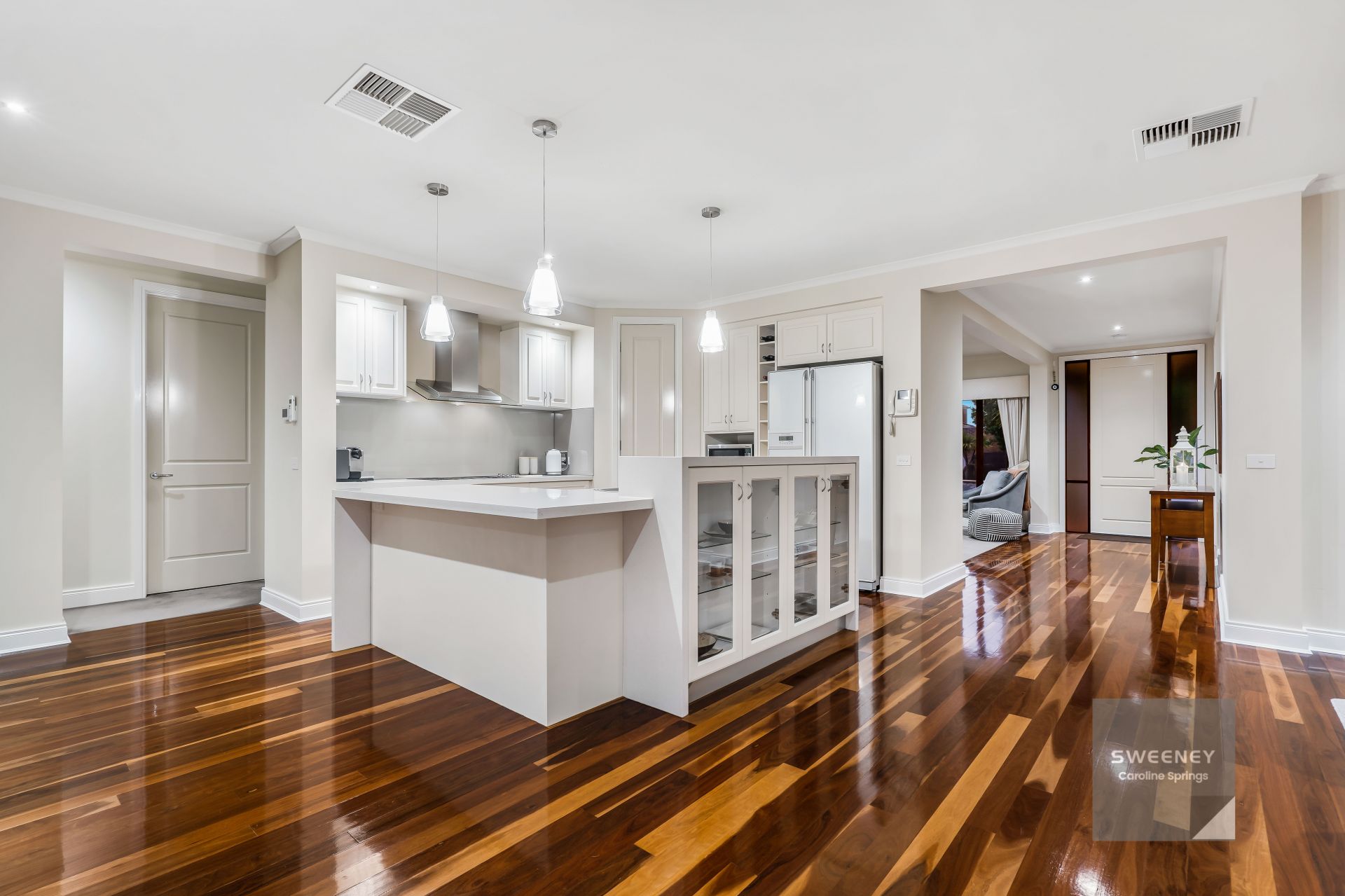18 Darlinghurst Place, Taylors Hill - Thumbnail 4