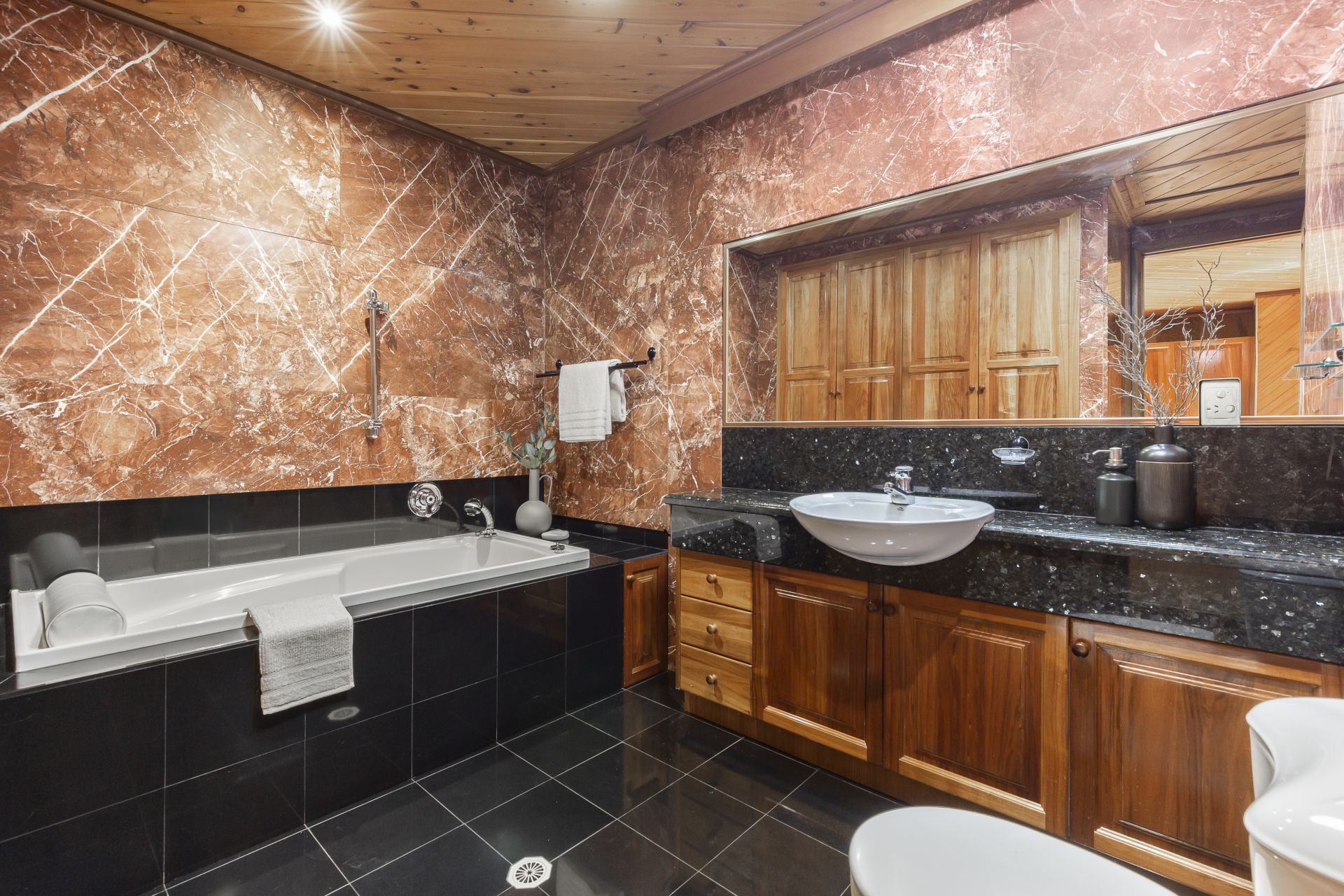 1713m2 in Fairy Hills Precinct