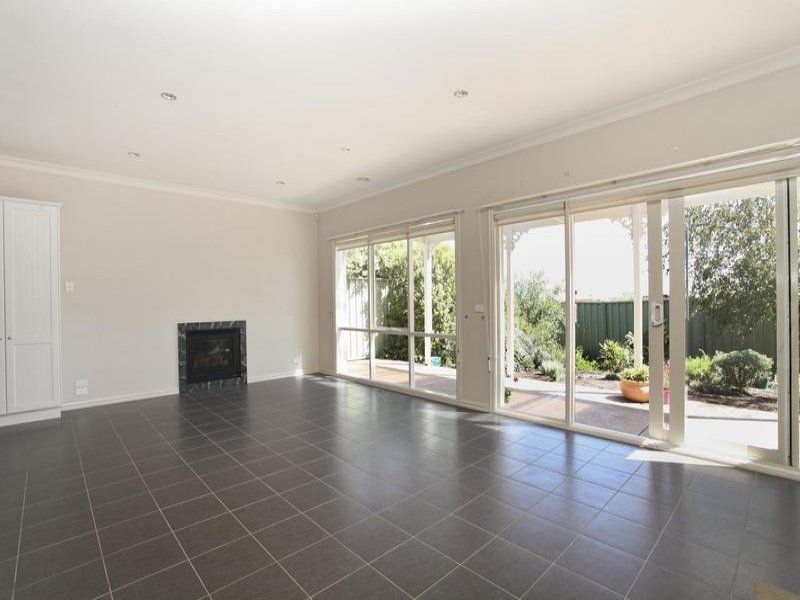 12 Botanical Drive, Caroline Springs - Thumbnail 6