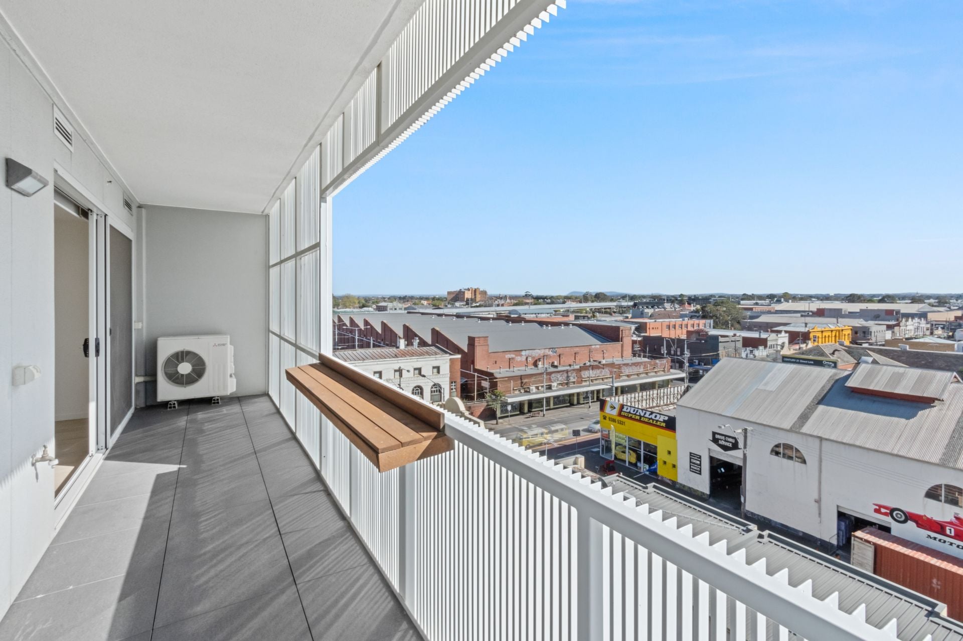 Bright and Spacious 2-Bedroom Apartment in Prime Location
