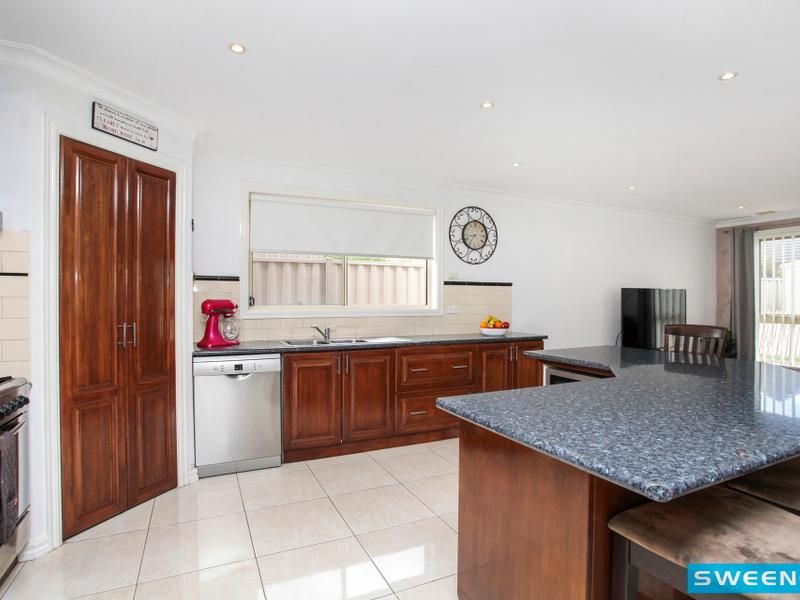 44 Bushy Park Avenue, Caroline Springs - Thumbnail 8
