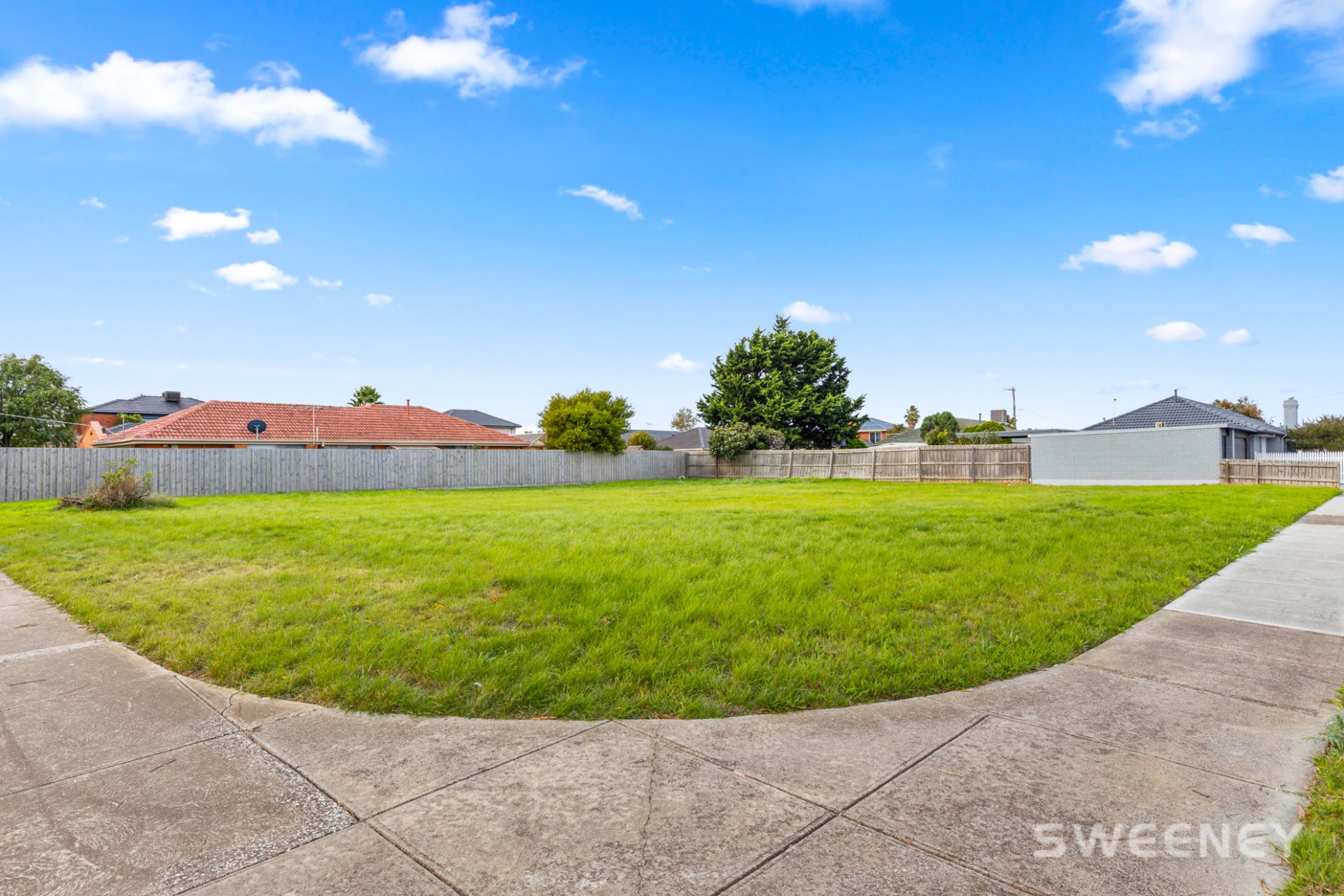 16-18 Brown Avenue, Altona Meadows - Thumbnail 4