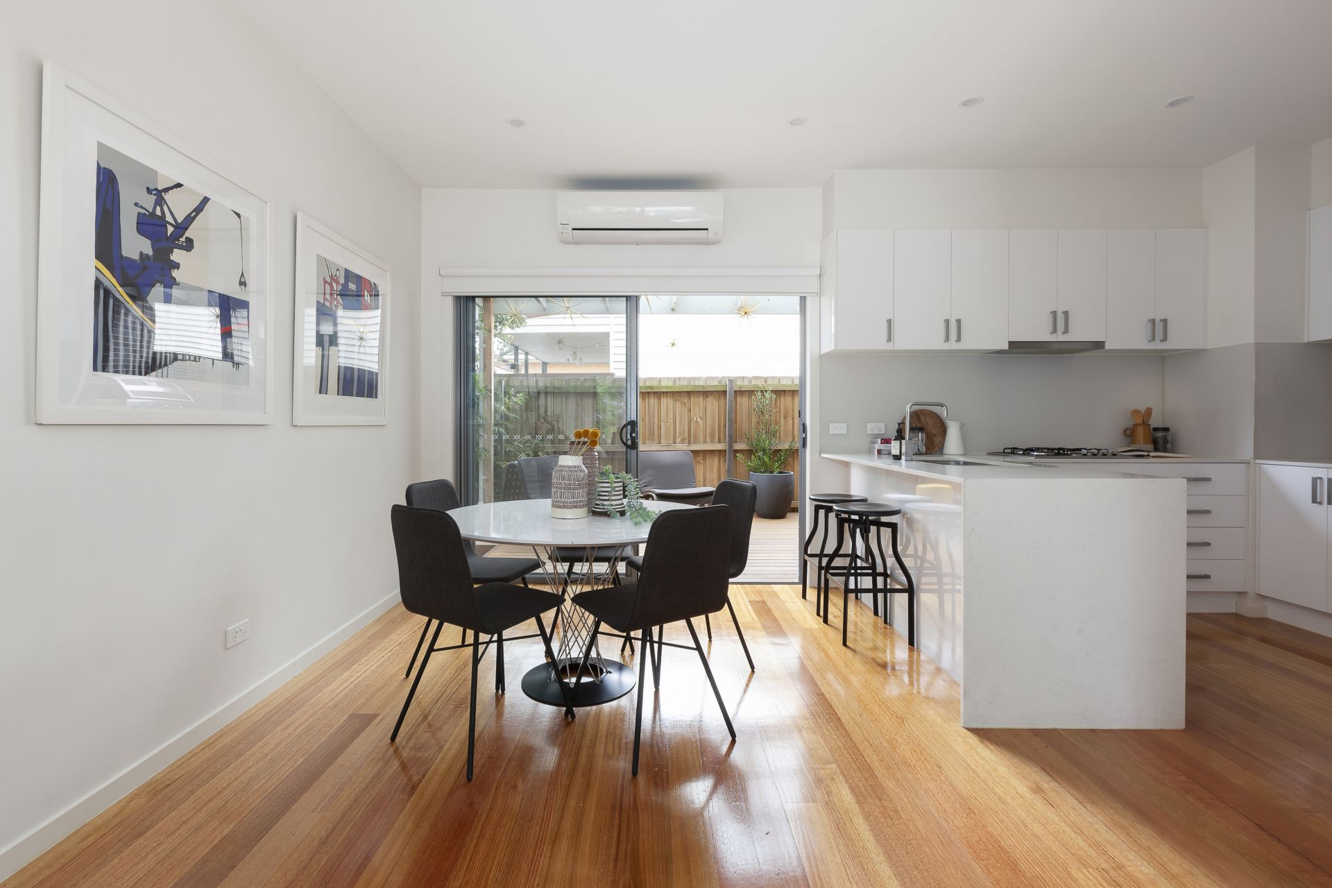 Quality Comfort, Leafy Locale