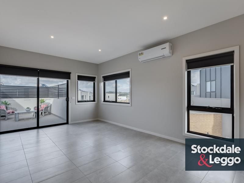 24 Vestley Drive MERNDA, Mernda - Thumbnail 4