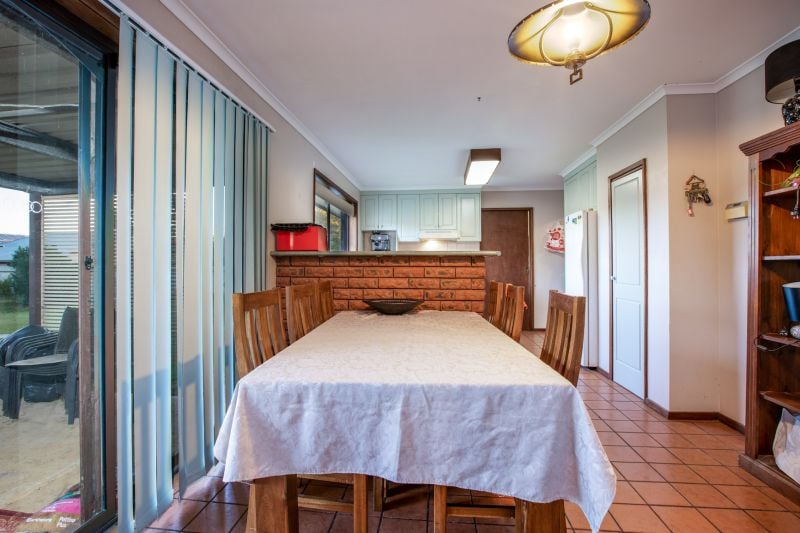 106 Pell Street Howlong NSW, Howlong - Thumbnail 4