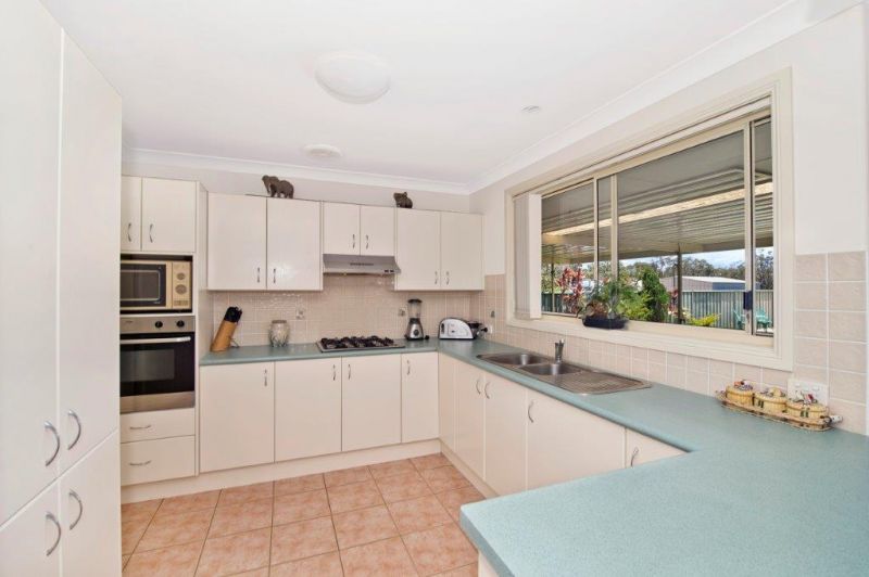 13 Reef Close Port Macquarie NSW, Port Macquarie - Thumbnail 3