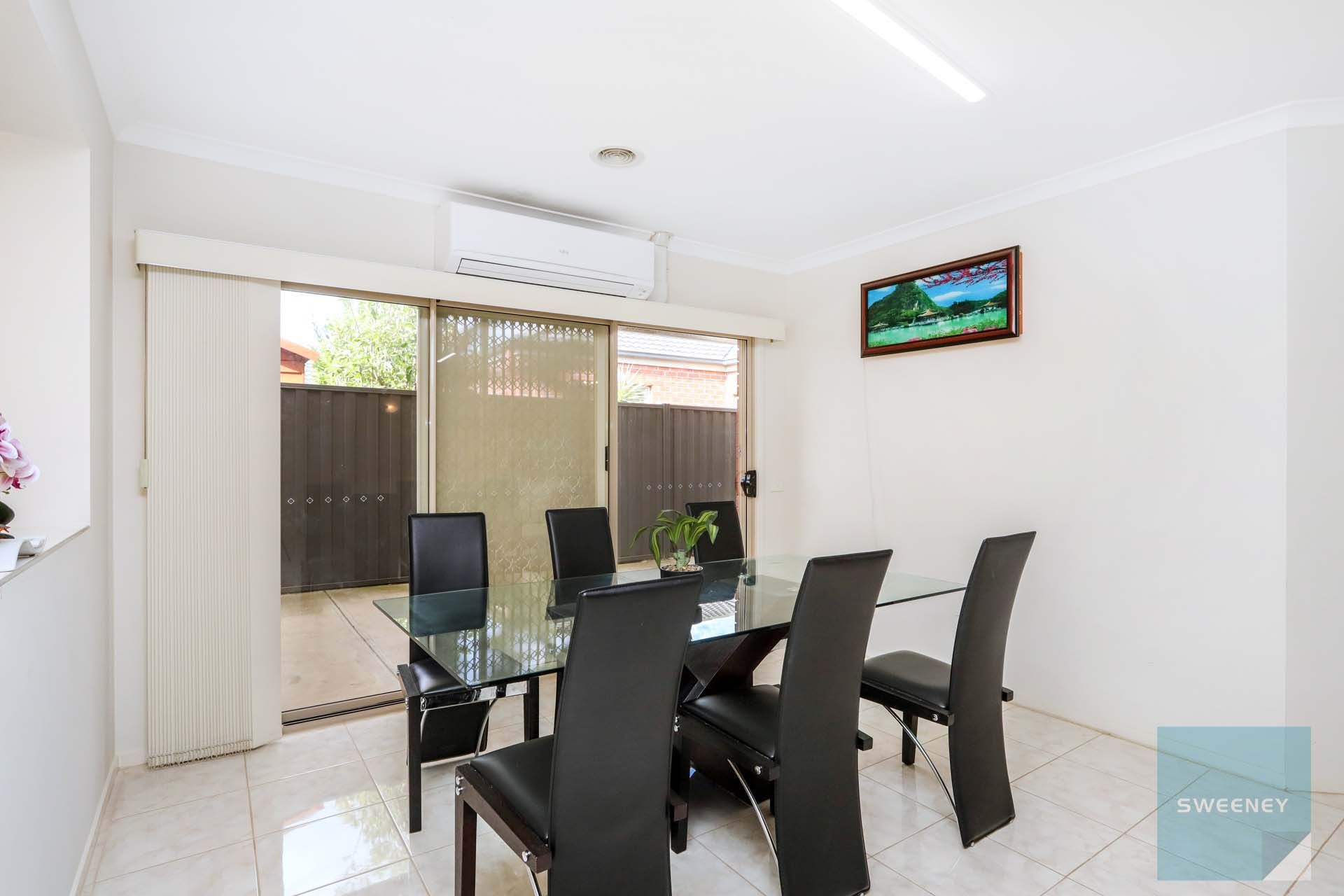 29 Streeton Avenue, Caroline Springs - Thumbnail 6