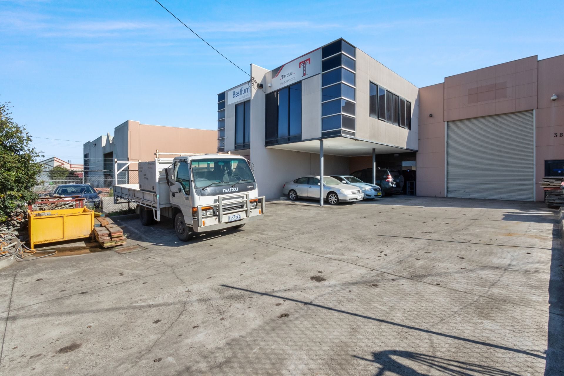 SECURE, STAND ALONE OFFICE/WAREHOUSE