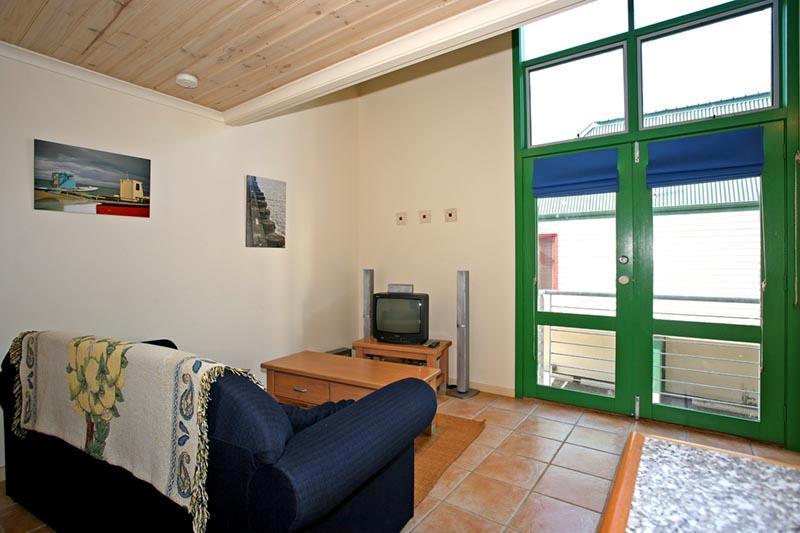 17/22-28 Mountjoy Parade, Lorne, VIC, Lorne - Thumbnail 2