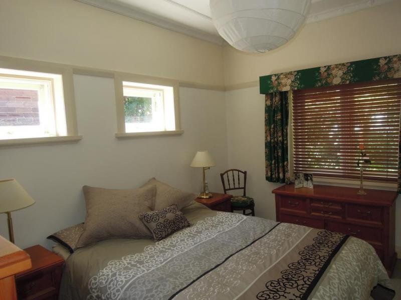 257 Burns Bay Road LANE COVE NSW, Lane Cove - Thumbnail 4