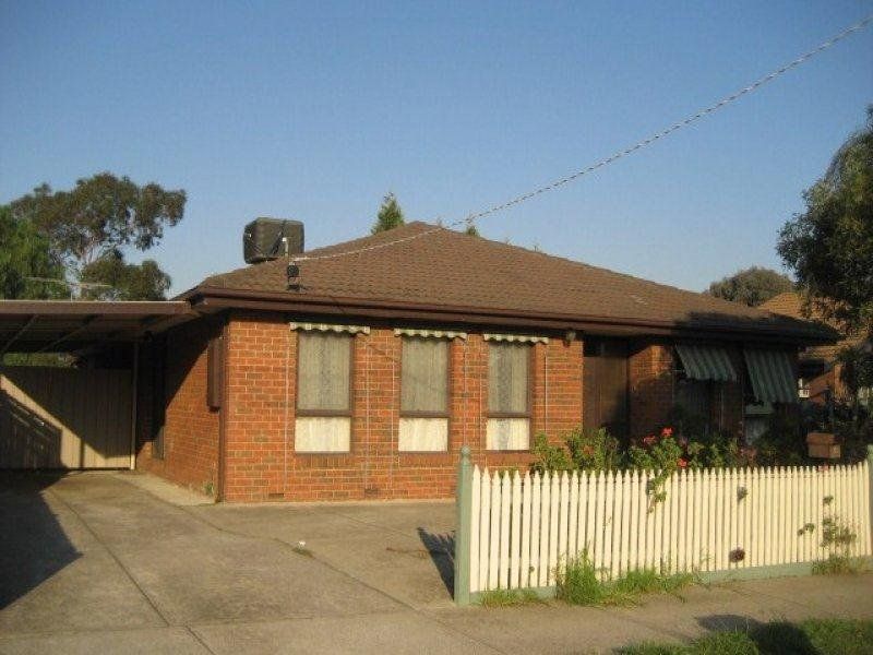 SPACIOUS HOME IN A GREAT LOCATION !!!