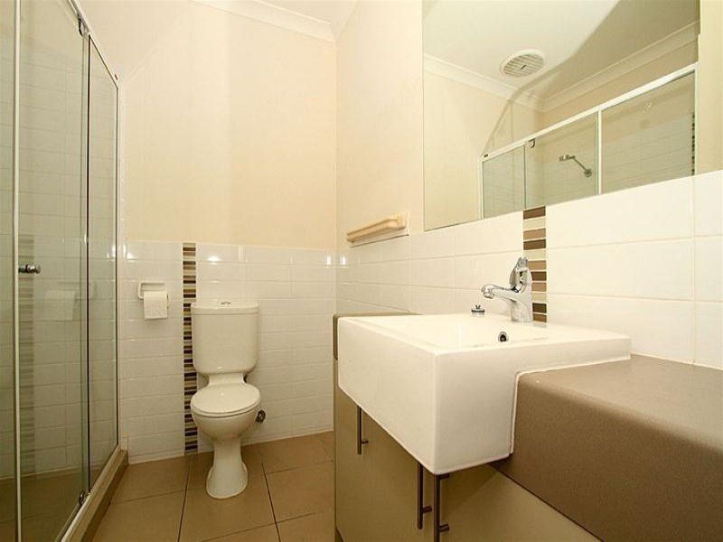 MINUTES TO ALL AMENITIES!