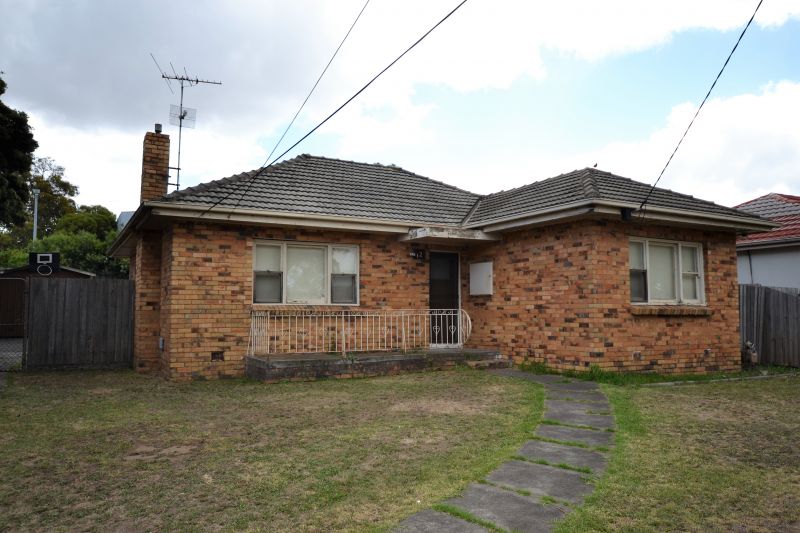 12 Thrower Street, Reservoir