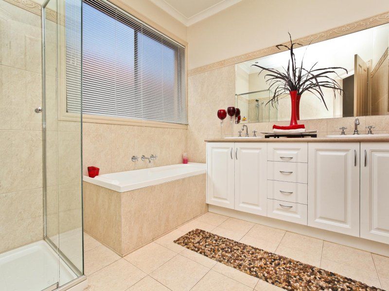 65 Chisholm Drive, Caroline Springs - Thumbnail 7