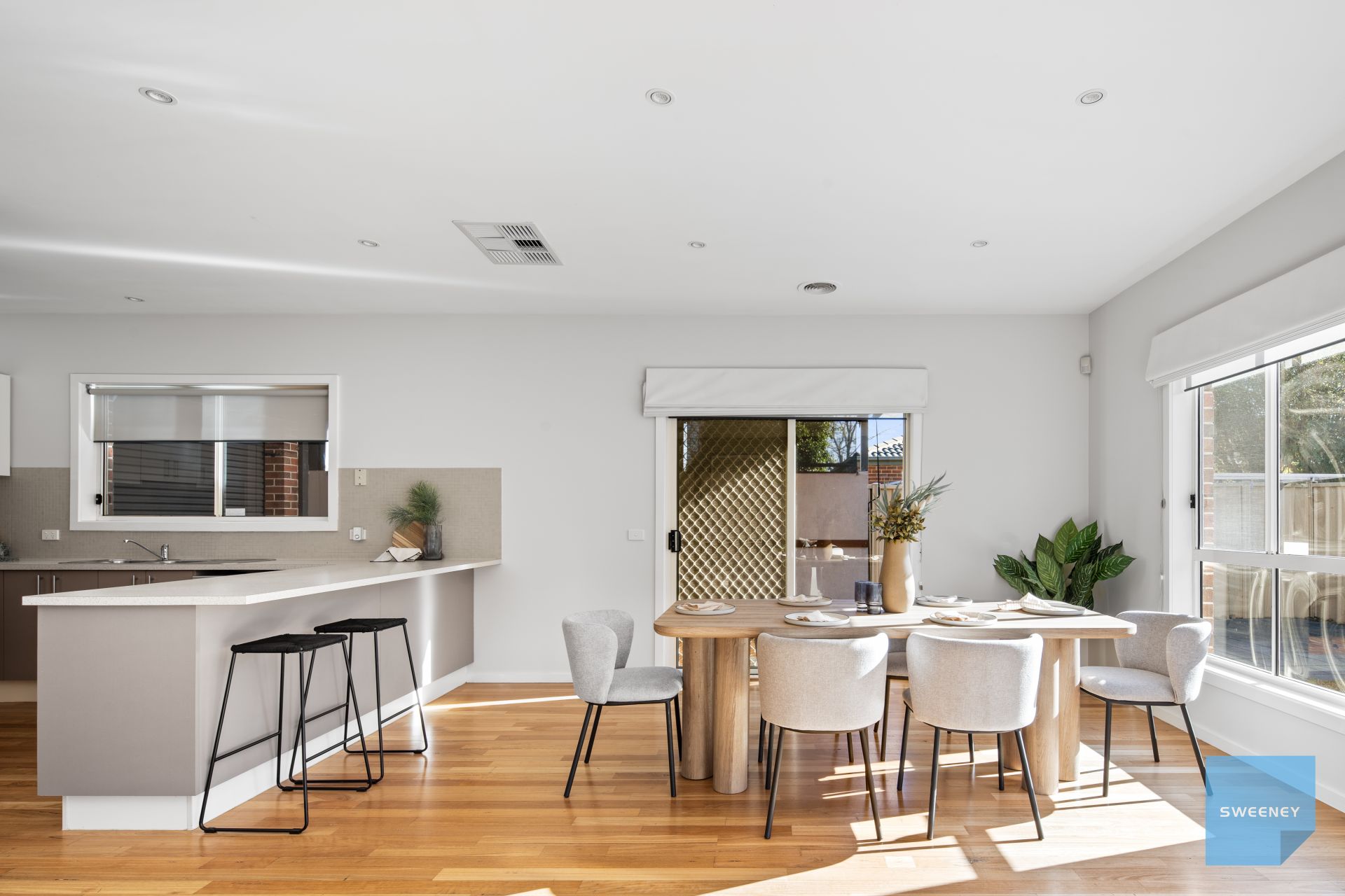 20 Hawthorn Way, Caroline Springs - Thumbnail 5