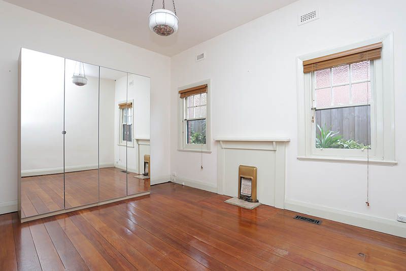 10 Tantram Avenue, St Kilda East - Thumbnail 4