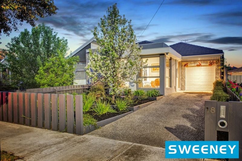 18 Edward Avenue, Altona North - Thumbnail 2