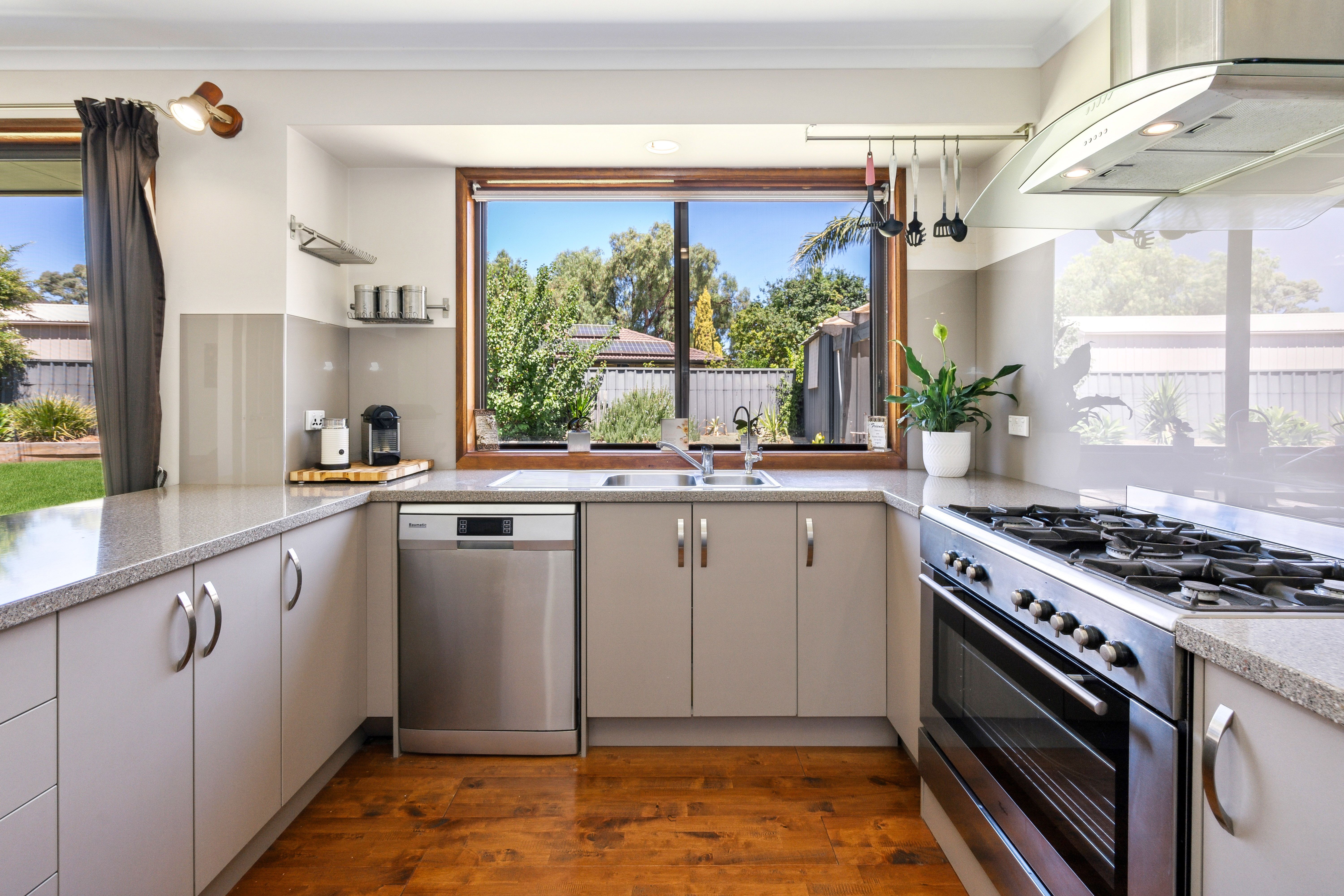 4 Southwark Avenue Salisbury Heights 5109