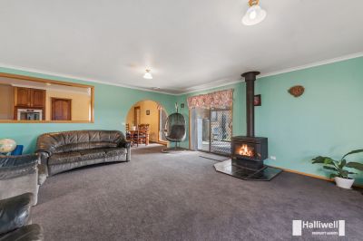 4
 
 
 
  
 
 
 2
 
 
 
  
 
 
 2
 
 
 
 
 
 
 
 24 Ocean Drive, Ulverstone TAS 7315, Ulverstone - Thumbnail 6