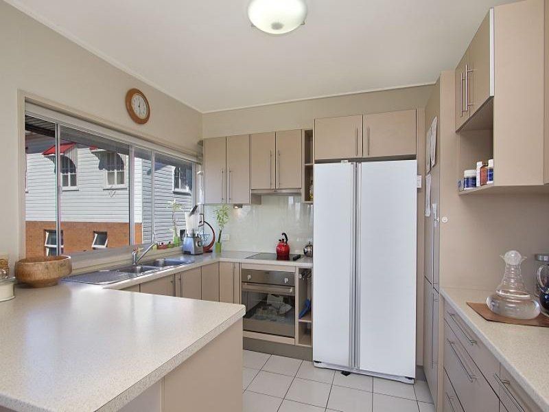 33 Tweed Street COOLANGATTA QLD, Coolangatta - Thumbnail 7