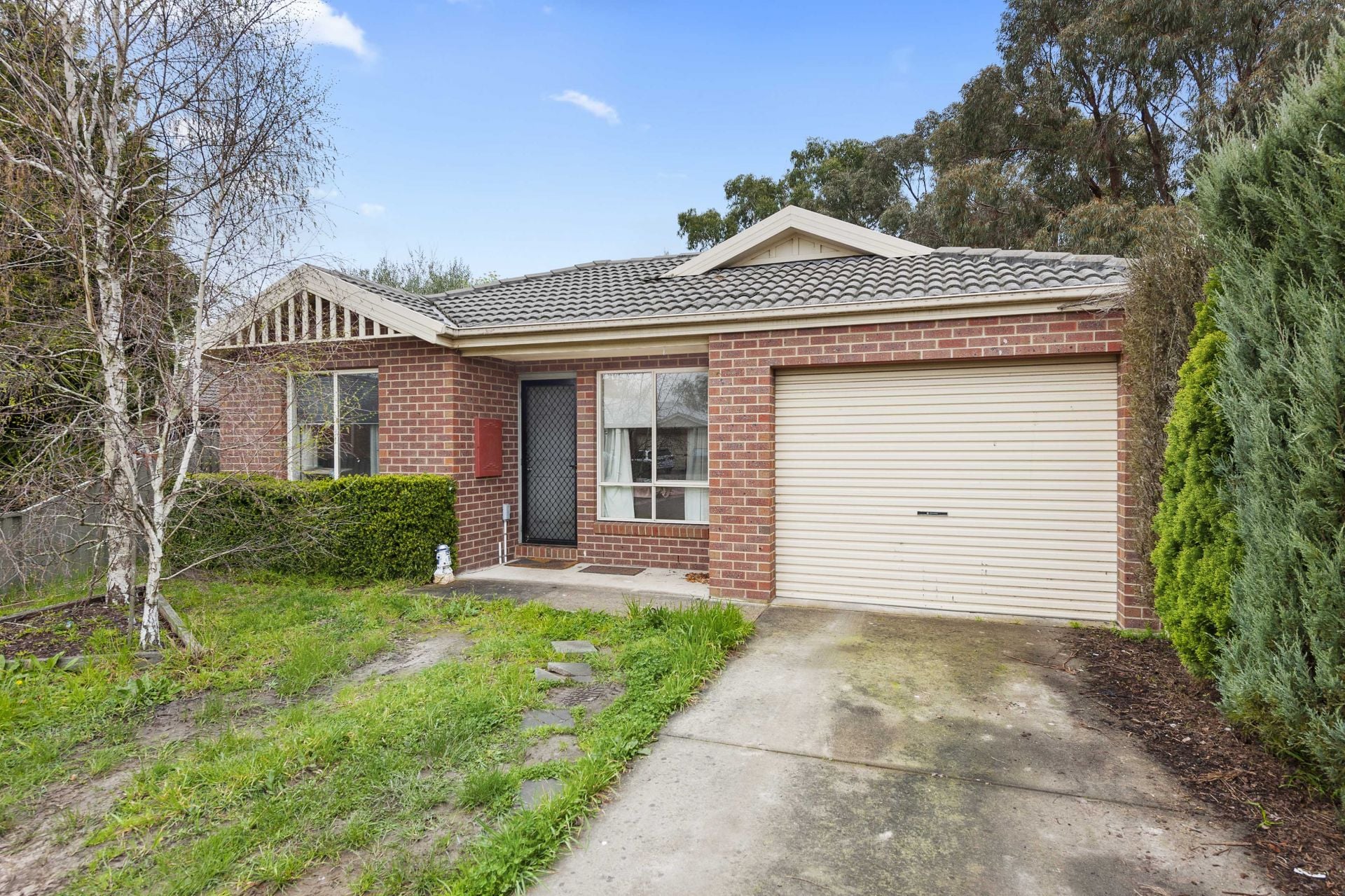 8 Cluden Gardens Sebastopol VIC, Sebastopol - Thumbnail 3
