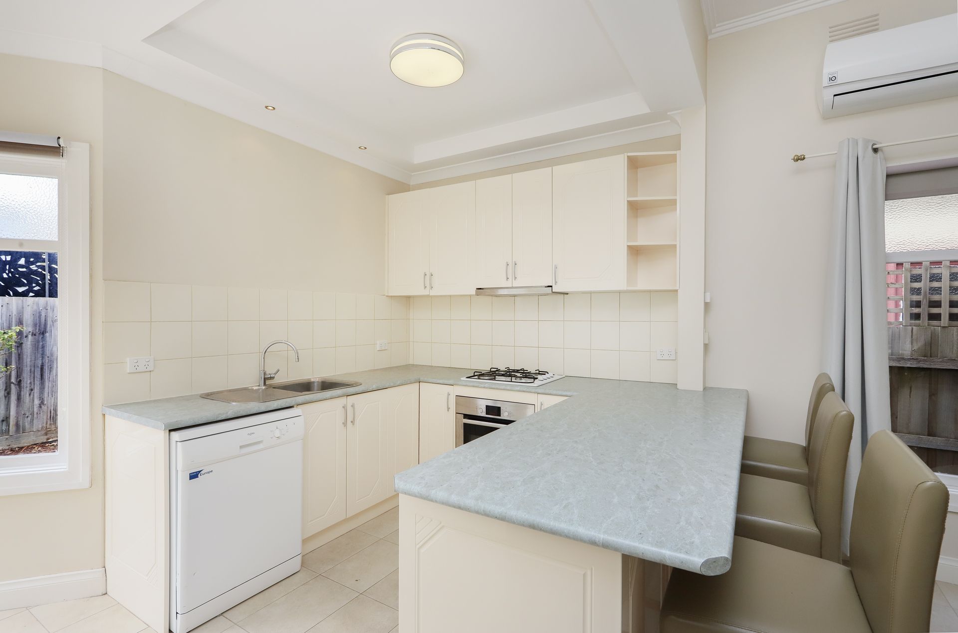 27 Stafford Street Footscray VIC, Footscray - Thumbnail 5