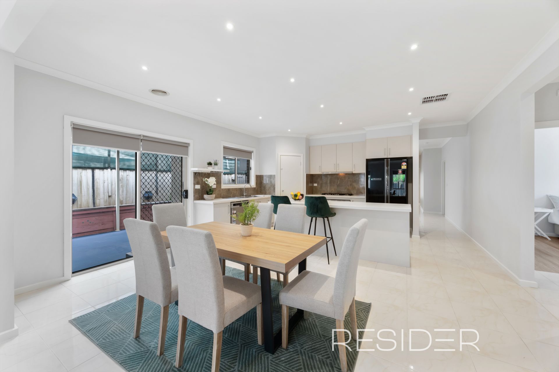 33 Glenorchy Way, South Morang Resider Real Estate