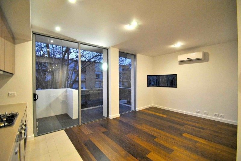 102/24 Crimea Street, St Kilda - Thumbnail 3