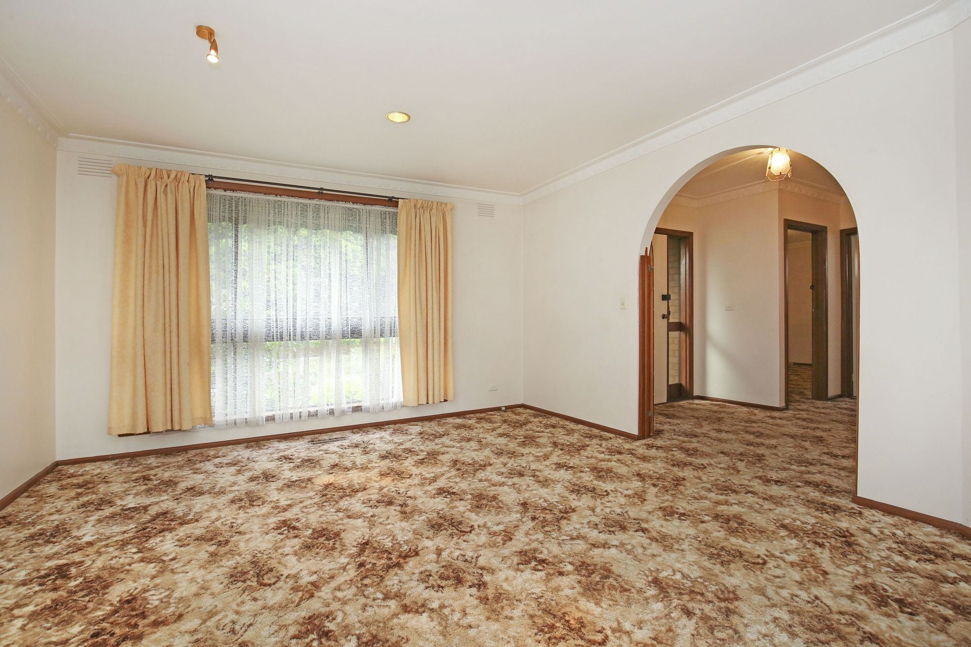 Spacious living, prime position, what more could you want!