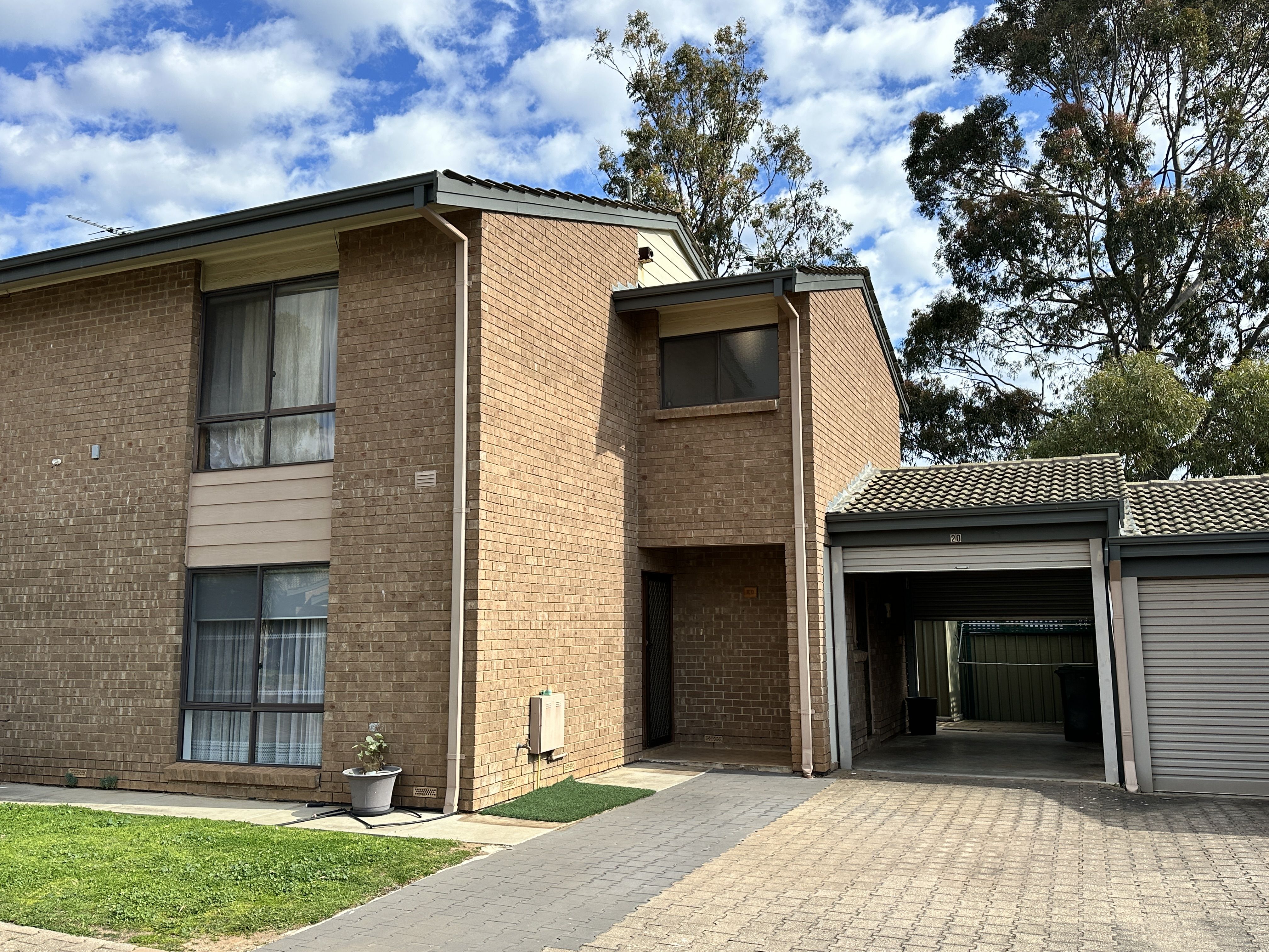 20/2A Karu Crescent Mitchell Park 5043