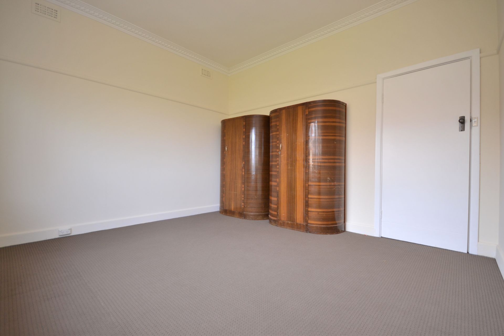 Real Estate For Lease 18 Kinkora Road Reservoir , VIC