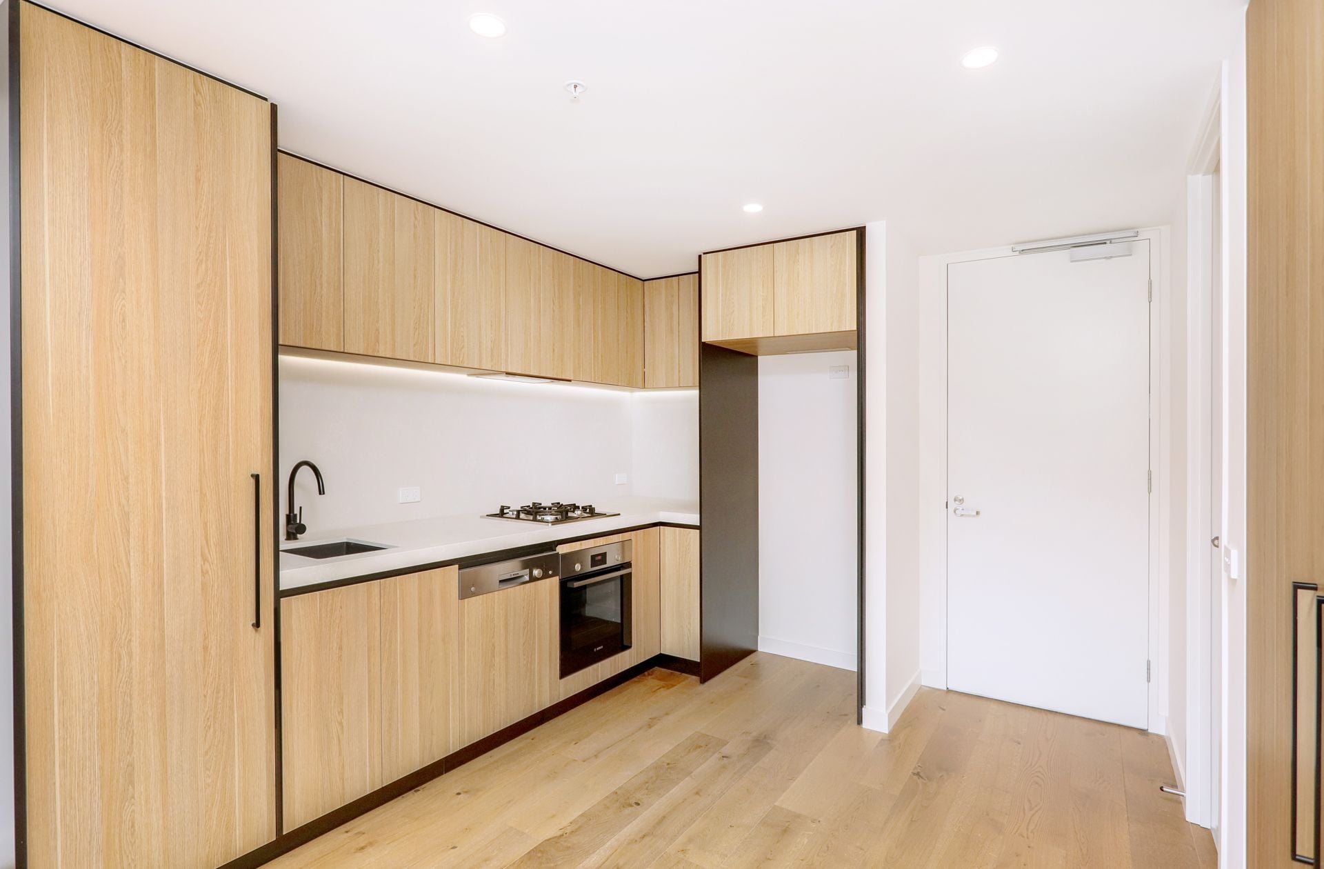 106/31 Edgewater Boulevard MARIBYRNONG VIC, Maribyrnong - Thumbnail 3