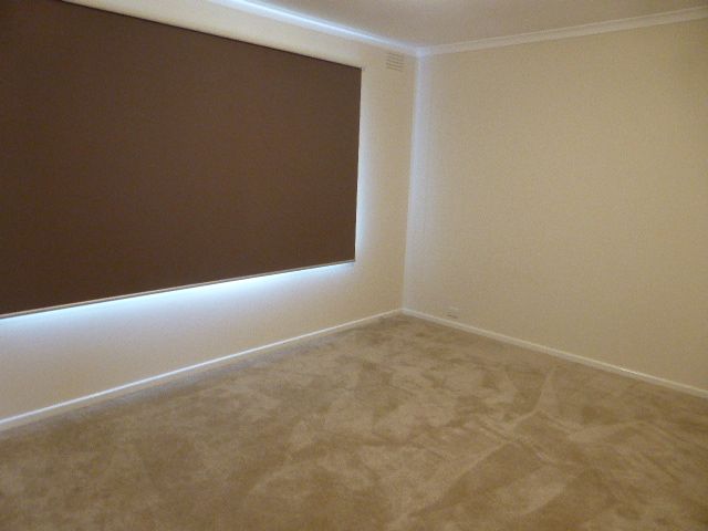 Spacious Unit In Great Location