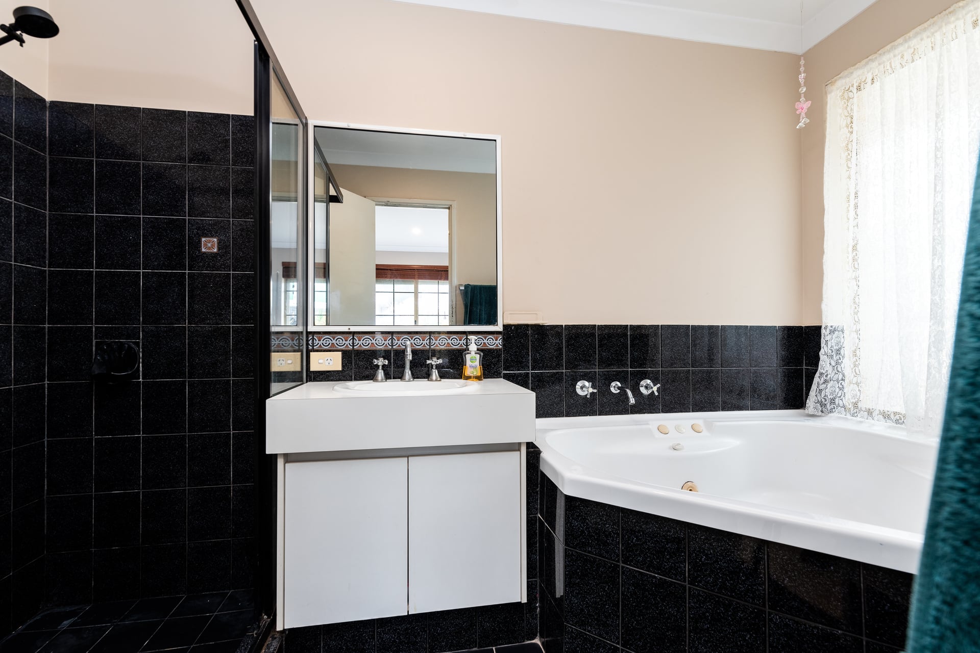 12 Daniel way  WANNEROO WA, Wanneroo - Thumbnail 5