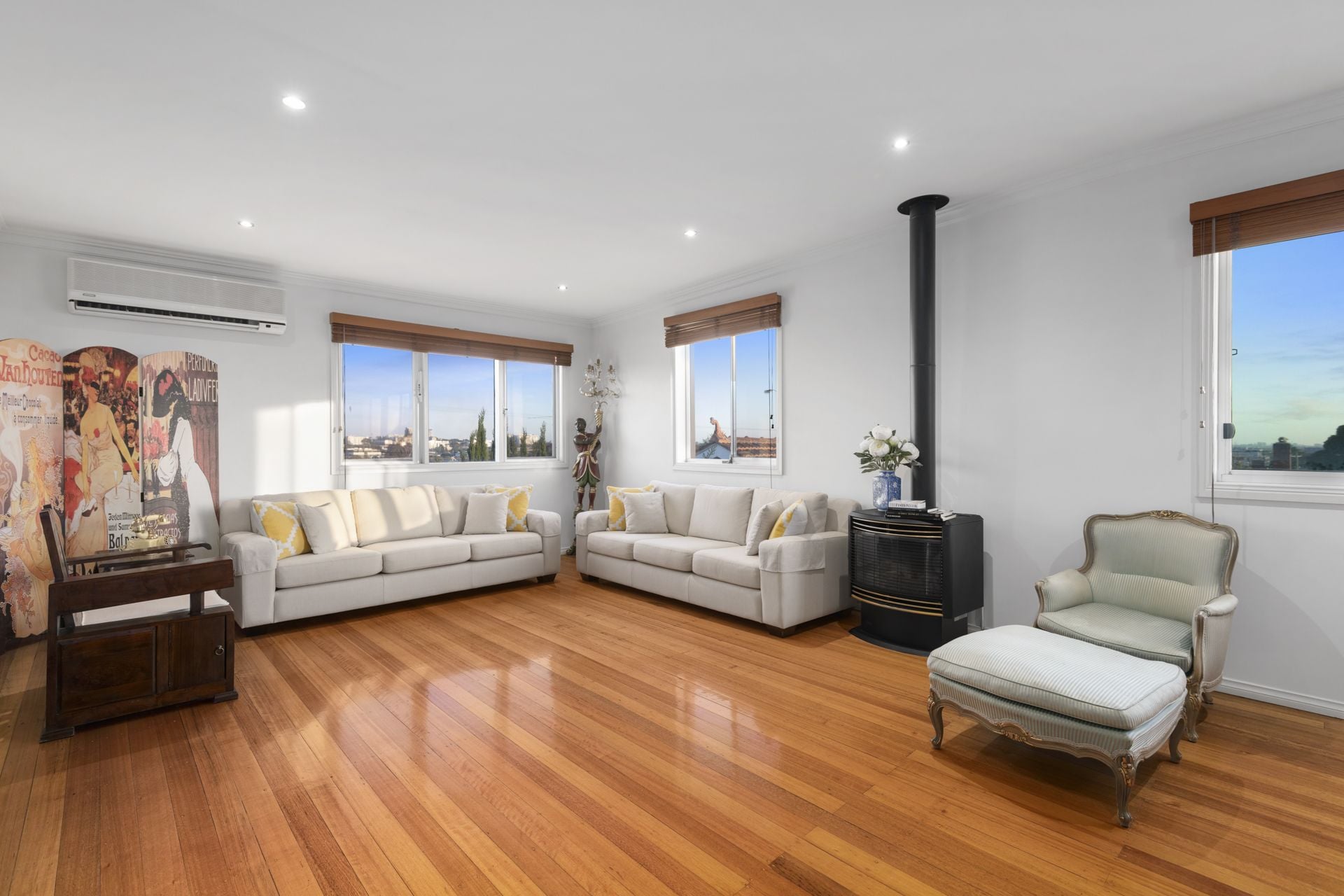 LIFESTYLE LOCATION, CITY VIEWS