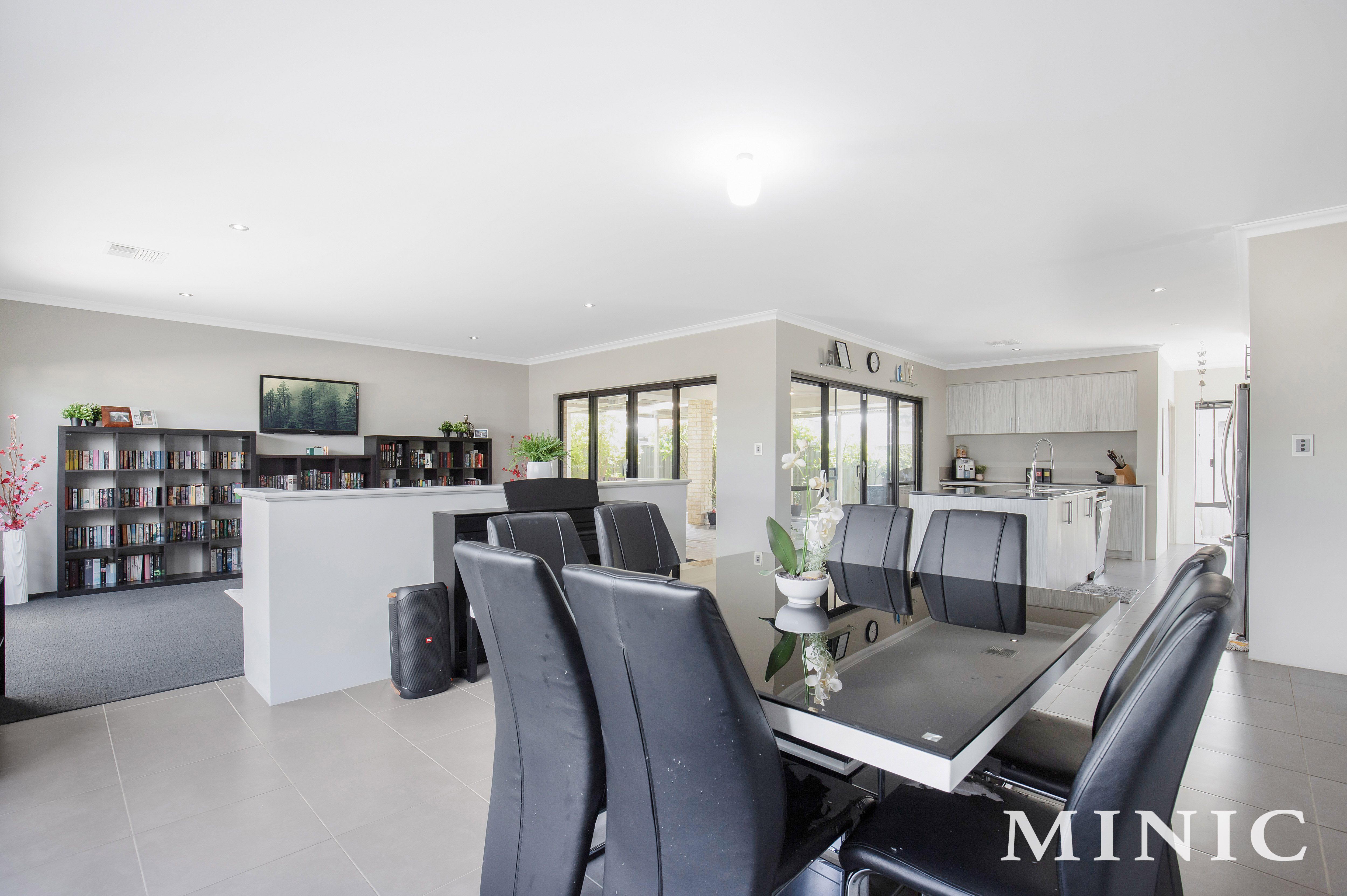 10 Johansen Road, Byford