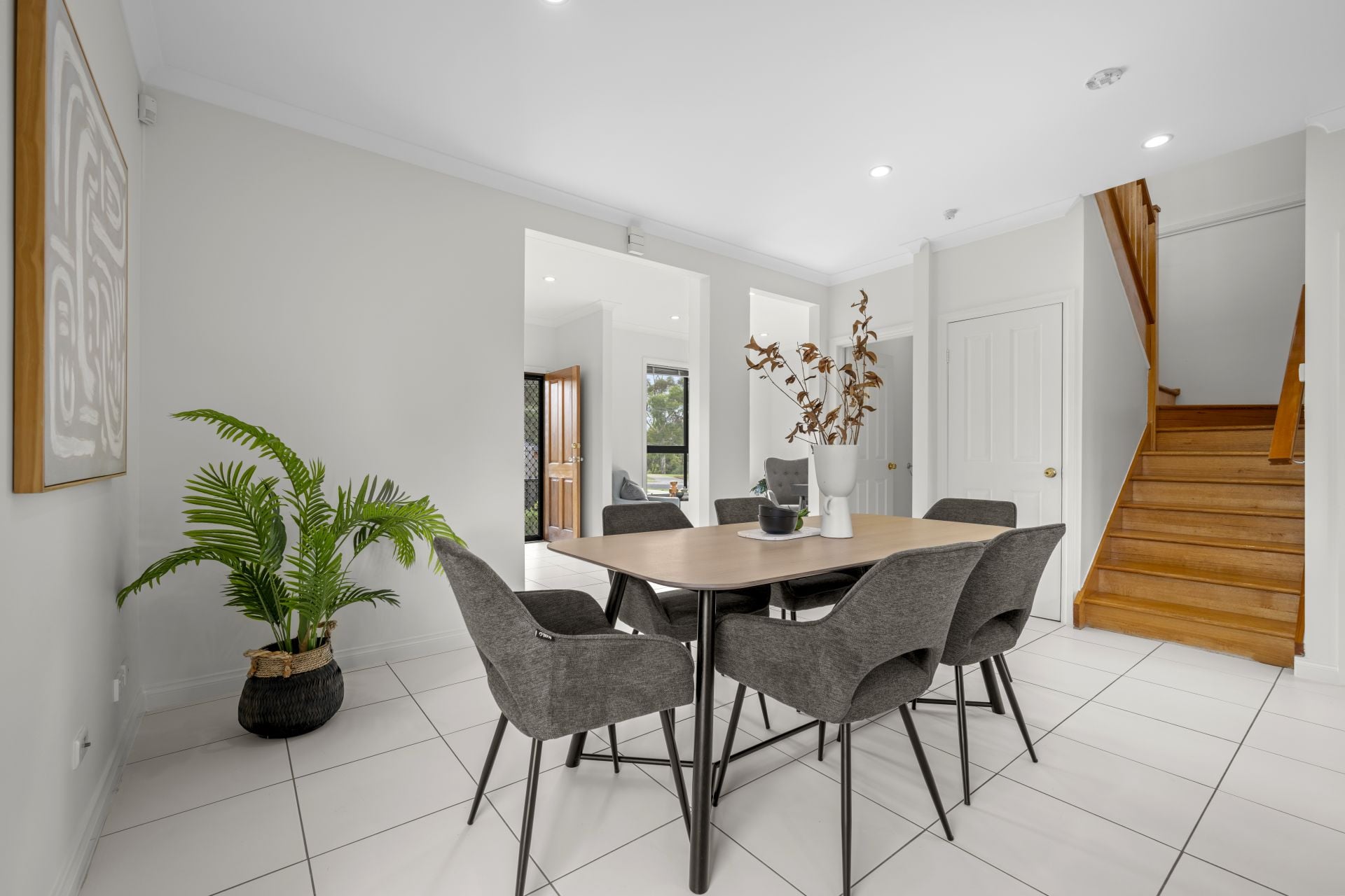 A Stylish Abode In A Central Location