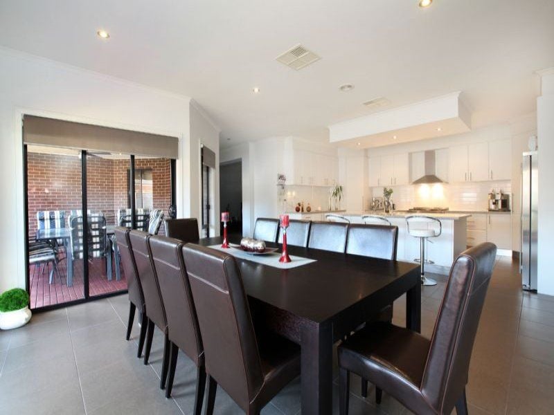 7 Calthorpe Green, Caroline Springs - Thumbnail 5