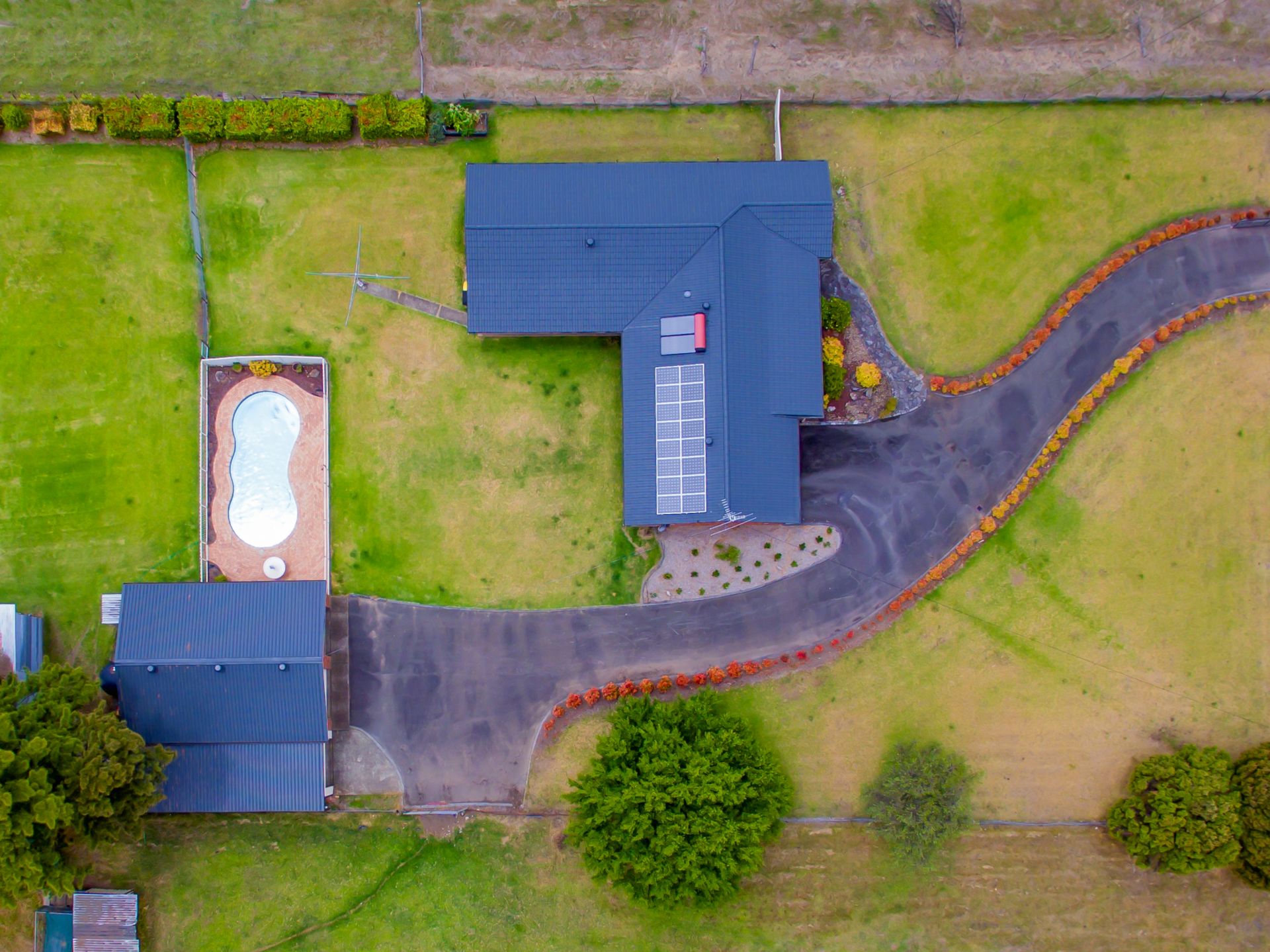 25 Braikfield Avenue, Kemps Creek United Realty