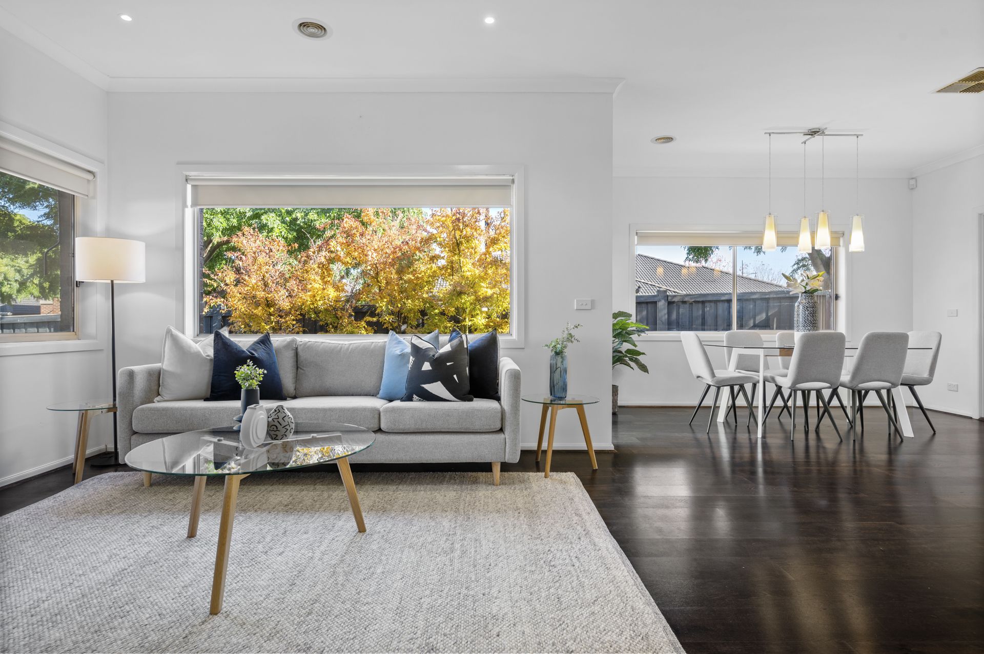 Luxurious Contemporary Family Living