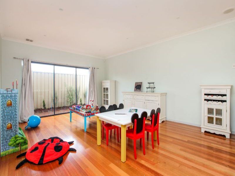 4 Vancluse Lane, Caroline Springs - Thumbnail 5
