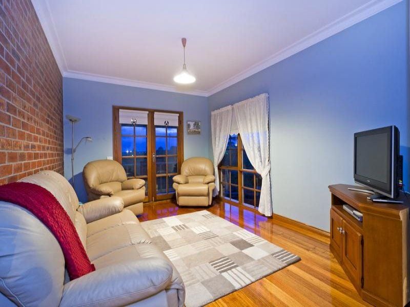 13 Riviera Crescent OCEAN GROVE VIC, Ocean Grove - Thumbnail 2